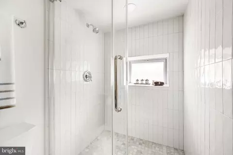 Bath - 234 V St NE, Washington, DC 20002 photo 3 of 3