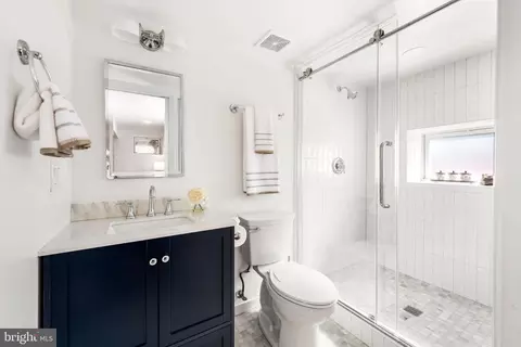 Bath - 234 V St NE, Washington, DC 20002 photo 2 of 3