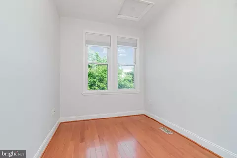 1933 Lincoln Rd NE, Washington, DC 20002 photo 38