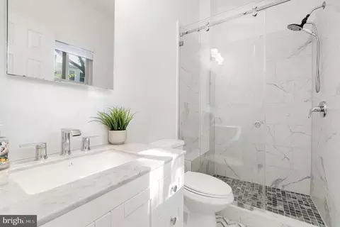 1933 Lincoln Rd NE, Washington, DC 20002 photo 35