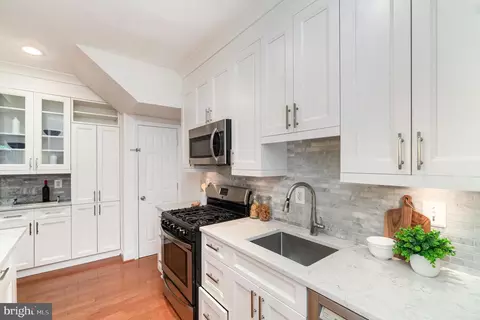 1933 Lincoln Rd NE, Washington, DC 20002 photo 18