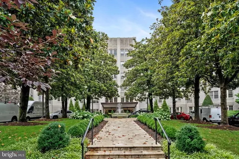 2737 Devonshire Pl NW #321, Washington, DC 20008 photo 1