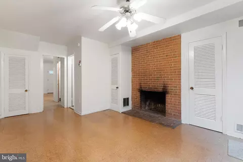 Living - 542 7th St SE, Washington, DC 20003 photo 1 of 7
