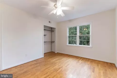 Bedroom - 542 7th St SE, Washington, DC 20003 photo 3 of 4