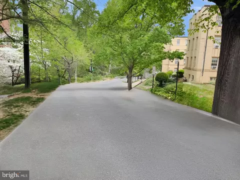 4100 W Street St NW #308, Washington, DC 20007