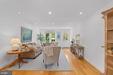 320 A St NE, Washington, DC 20002 photo 6