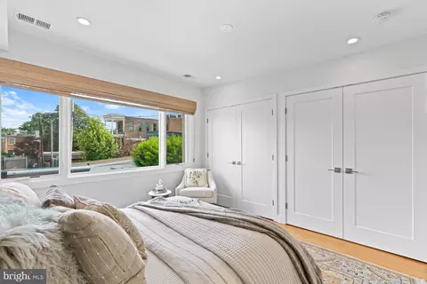 320 A St NE, Washington, DC 20002 photo 14