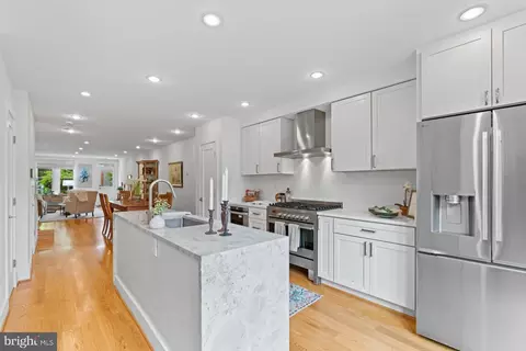 320 A St NE, Washington, DC 20002 photo 4