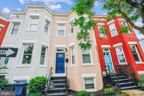 609 Elliott St NE, Washington, DC 20002