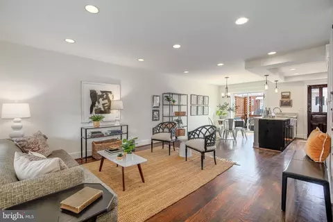 323 18th Pl NE, Washington, DC 20002 photo 3