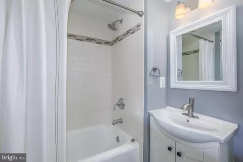 323 18th Pl NE, Washington, DC 20002 photo 31