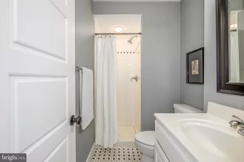 323 18th Pl NE, Washington, DC 20002 photo 19