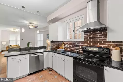 745 Gresham Pl NW, Washington, DC 20001 photo 12