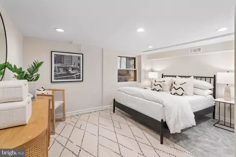 745 Gresham Pl NW, Washington, DC 20001 photo 33