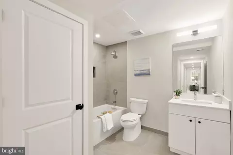 Bath - 1708 16th St NW #2, Washington, DC 20009 photo 1 of 2
