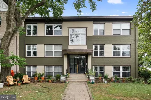 1301 S Carolina Ave SE #7, Washington, DC 20003