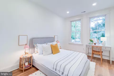 311 5th St SE, Washington, DC 20003 photo 16