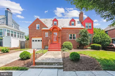 3909 17th St NE, Washington, DC 20018