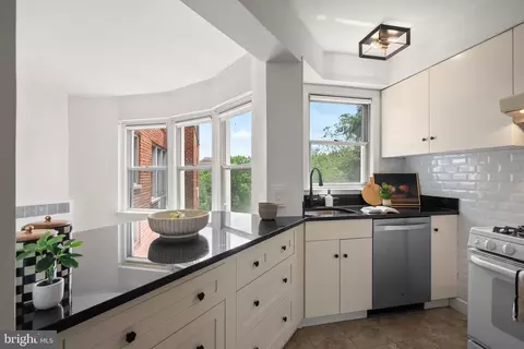 2500 Q St NW #435, Washington, DC 20007