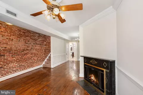 Living - 716 4th St NE, Washington, DC 20002 photo 1 of 4