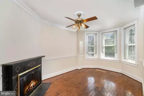 Living - 716 4th St NE, Washington, DC 20002 photo 2 of 4