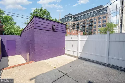 Exterior - 716 4th St NE, Washington, DC 20002 photo 2 of 6