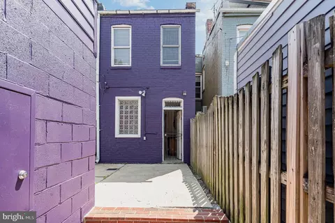 Exterior - 716 4th St NE, Washington, DC 20002 photo 4 of 6
