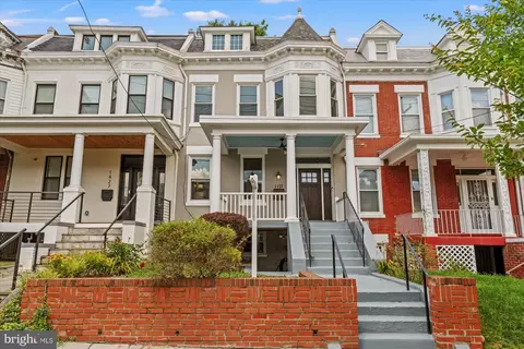 1425 Webster St NW, Washington, DC 20011