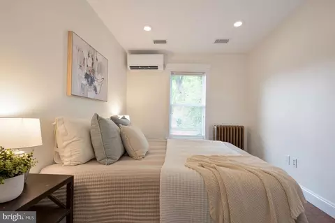 Bedroom - 21 7th St NE, Washington, DC 20002 photo 5 of 5