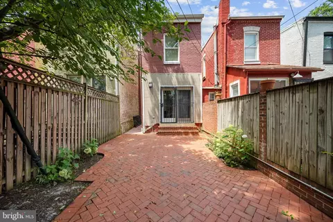 Exterior - 21 7th St NE, Washington, DC 20002 photo 14 of 16