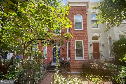 Exterior - 21 7th St NE, Washington, DC 20002 photo 12 of 16