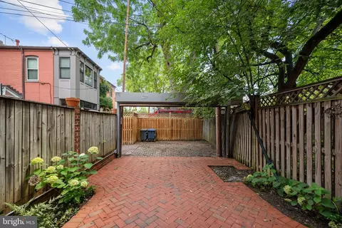 Exterior - 21 7th St NE, Washington, DC 20002 photo 15 of 16