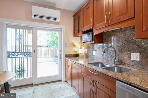 Kitchen - 21 7th St NE, Washington, DC 20002 photo 2 of 3