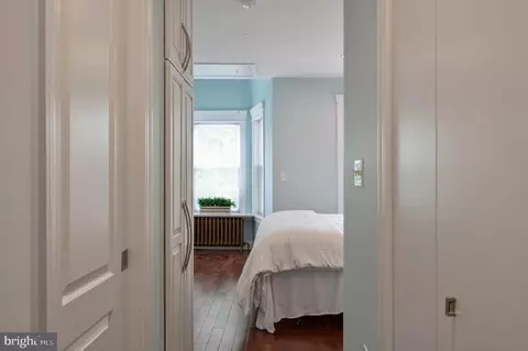 Entry Way - 21 7th St NE, Washington, DC 20002 photo 9 of 9