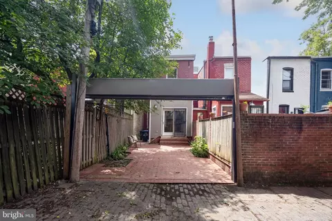Exterior - 21 7th St NE, Washington, DC 20002 photo 7 of 16