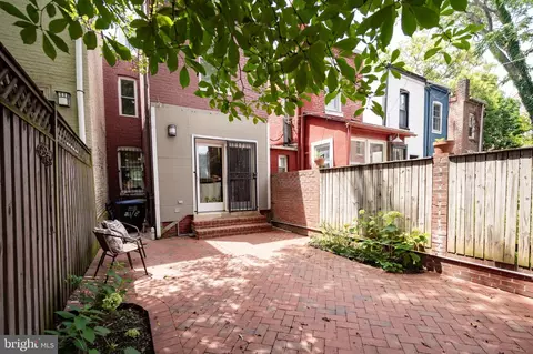 Exterior - 21 7th St NE, Washington, DC 20002 photo 5 of 16