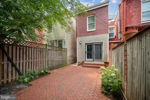 Exterior - 21 7th St NE, Washington, DC 20002 photo 13 of 16