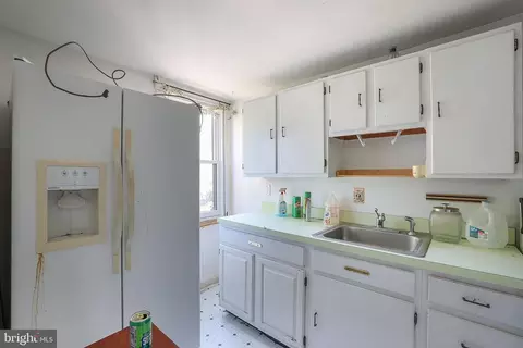 Kitchen - 100 6th St SE, Washington, DC 20003 photo 2 of 3