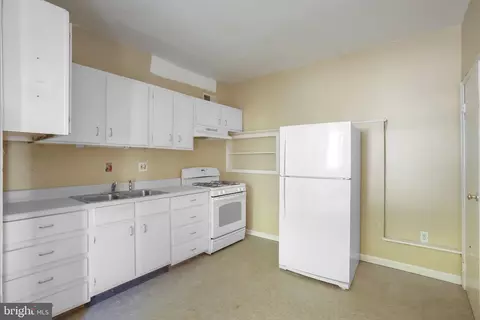 Kitchen - 100 6th St SE, Washington, DC 20003 photo 3 of 3