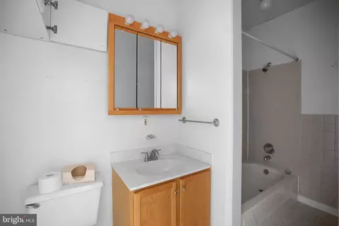 Bath - 100 6th St SE, Washington, DC 20003 photo 2 of 2