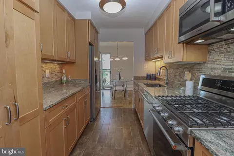 700 7th St SW #702, Washington, DC 20024