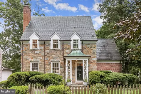 4323 Warren St NW, Washington, DC 20016
