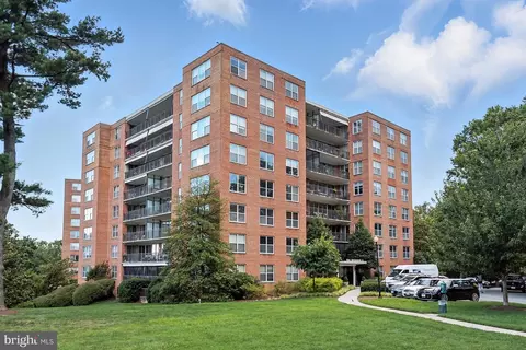 3900 Watson Pl NW #A-5H, Washington, DC 20016