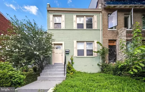 1006 4th St NE, Washington, DC 20002