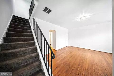 Living - 1006 4th St NE, Washington, DC 20002 photo 4 of 5
