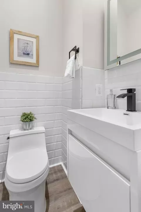 1417 Staples St NE #201, Washington, DC 20002 photo 17