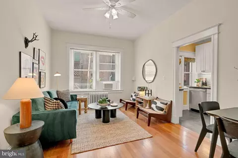 1833 S Street St NW #2, Washington, DC 20009