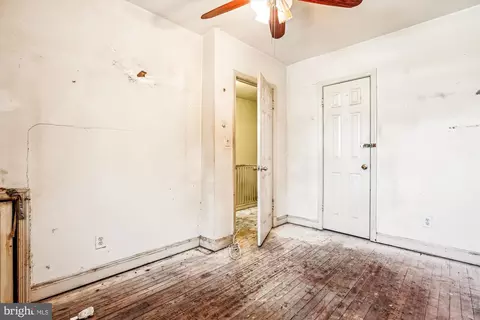 Bedroom - 428 20th St NE, Washington, DC 20002 photo 3 of 3