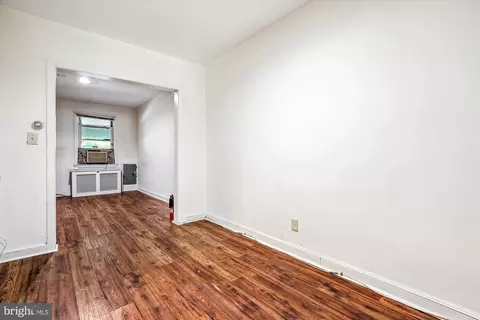 Living - 428 20th St NE, Washington, DC 20002 photo 3 of 3