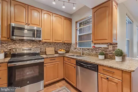 1458 Columbia Rd NW #109, Washington, DC 20009